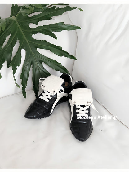 Mooreyu black casual sports shoes for spring and summer 2025, retro thick soled leather, height increasing pointed toe training shoes